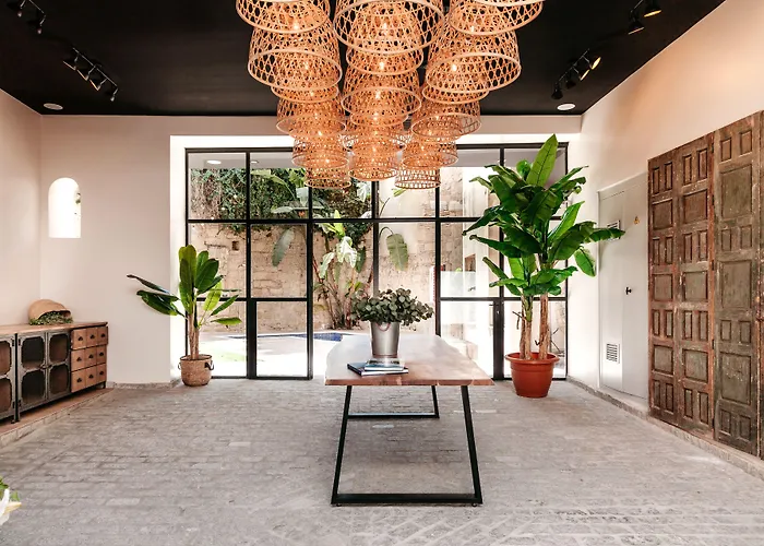 ASTUTO Boutique Jerez - Adults Only